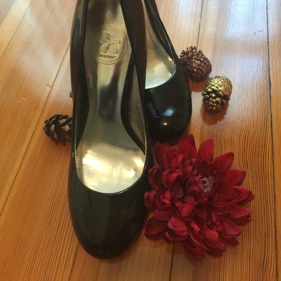 Patten leather Jessica Simpson Heals - Picture 2 of 6